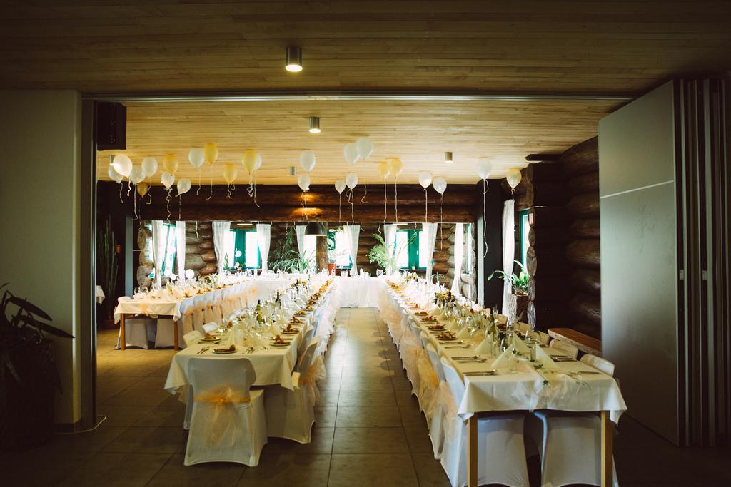 Hotel Agnes Bohdaneč Екстериор снимка